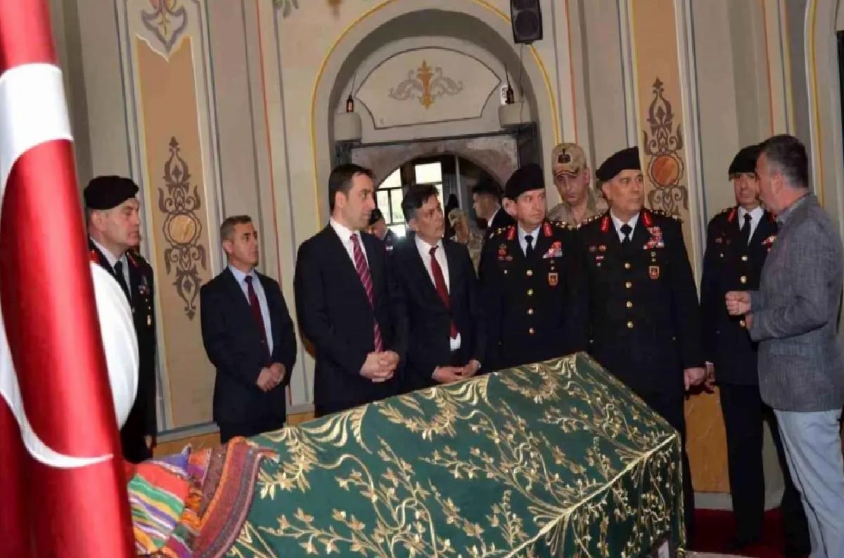 Jandarma Genel Komutanı Çardakçı, Bilecik’te Ertuğrul Gazi Türbesi’ni Ziyaret Etti