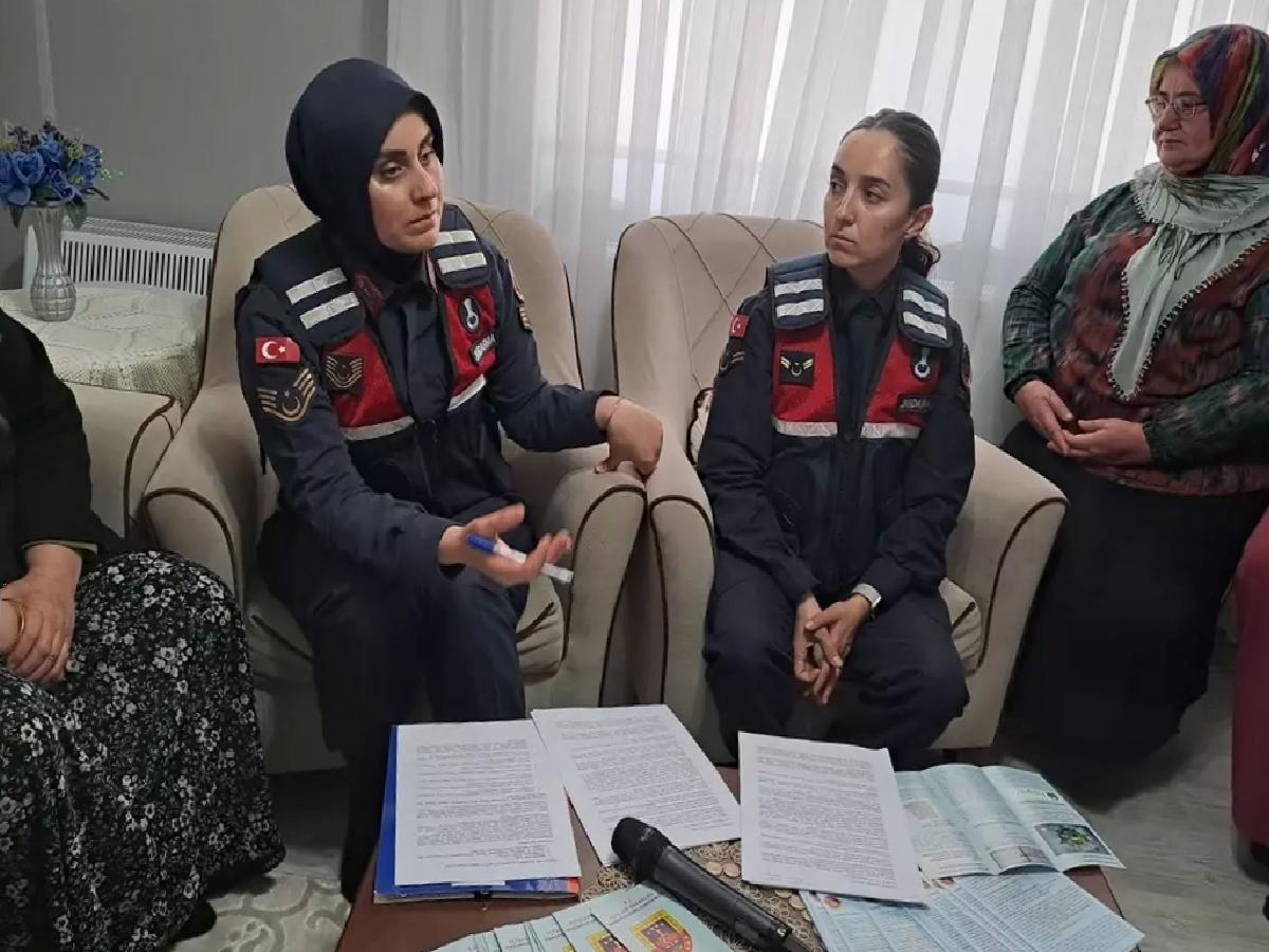 Jandarma, Kırsalda Dolandırıcılığa Dikkat Çekiyor