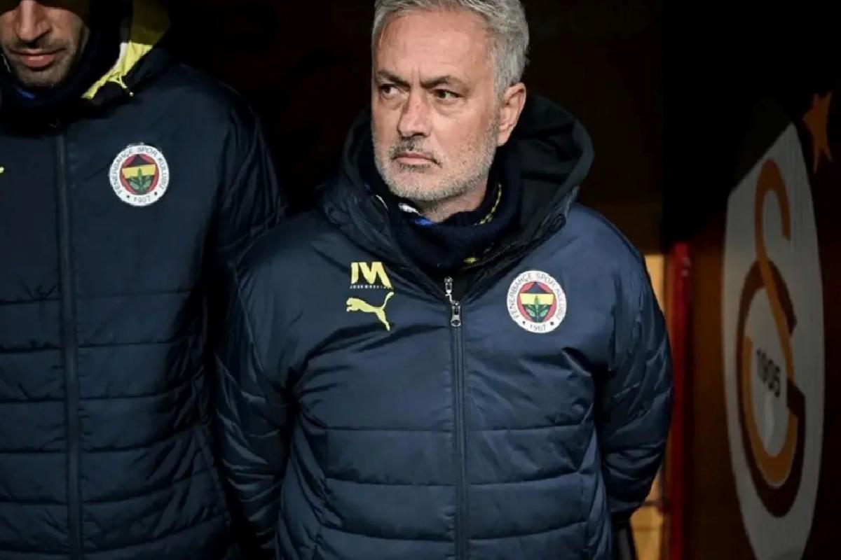 Jose Mourinho Fenerbahçe’den gidiyor! İşte yerine gelebilecek iki aday