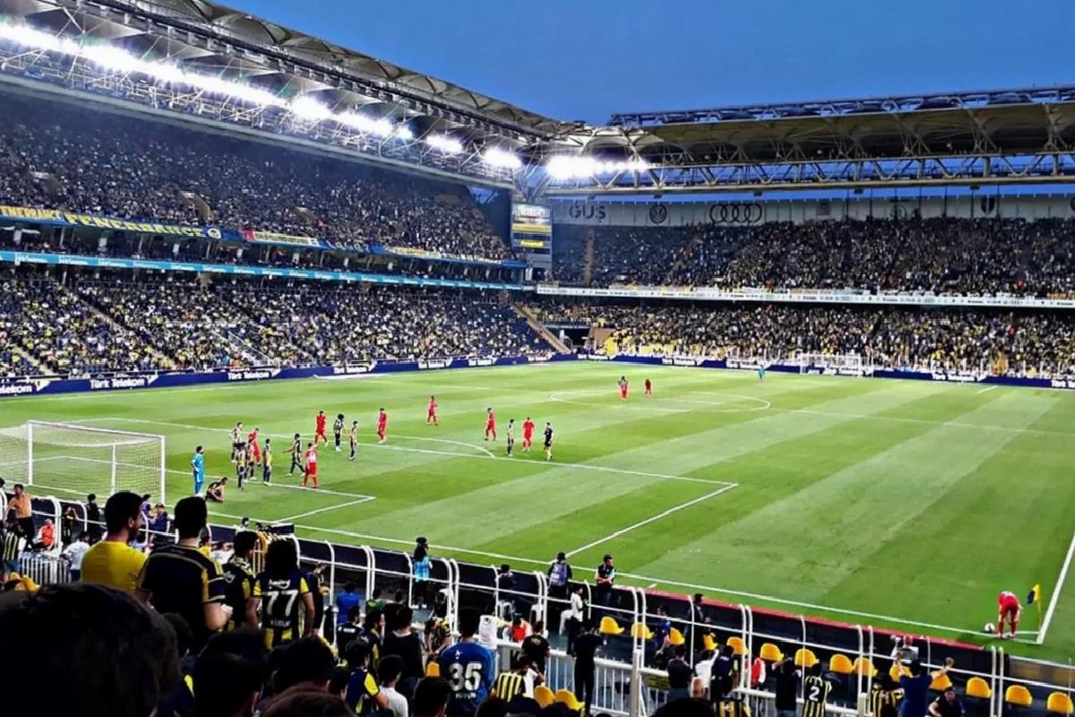 Kadıköy bu sezon rakiplere deplasman değil Fenerbahçe’ye “dertlasman” oldu
