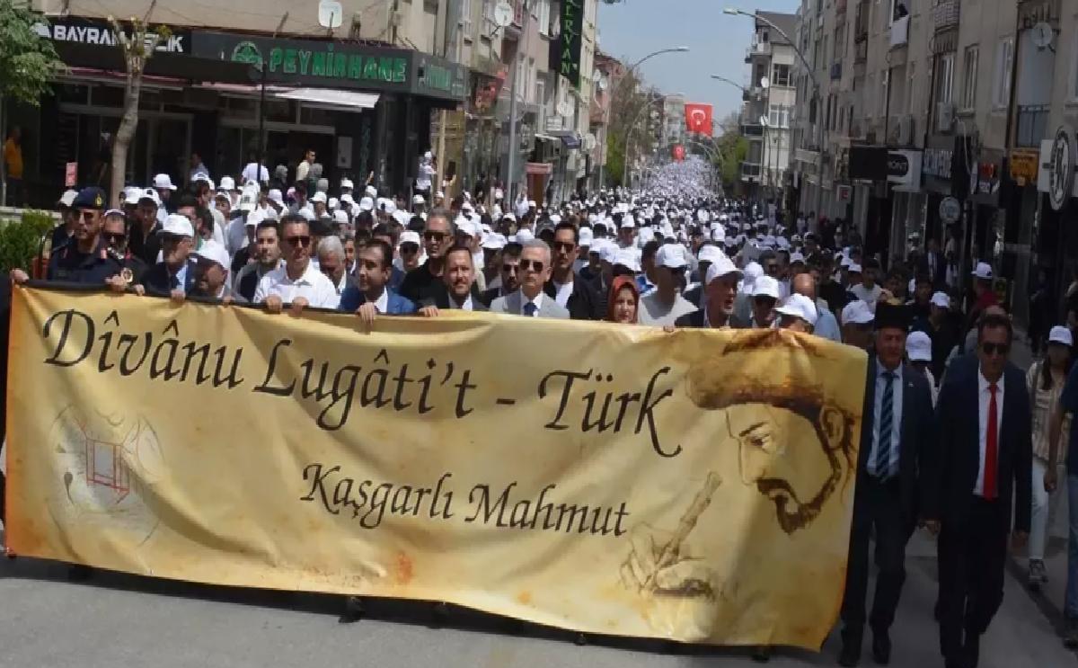 Karaman’da 748. Türk Dil Bayramı Kutlandı