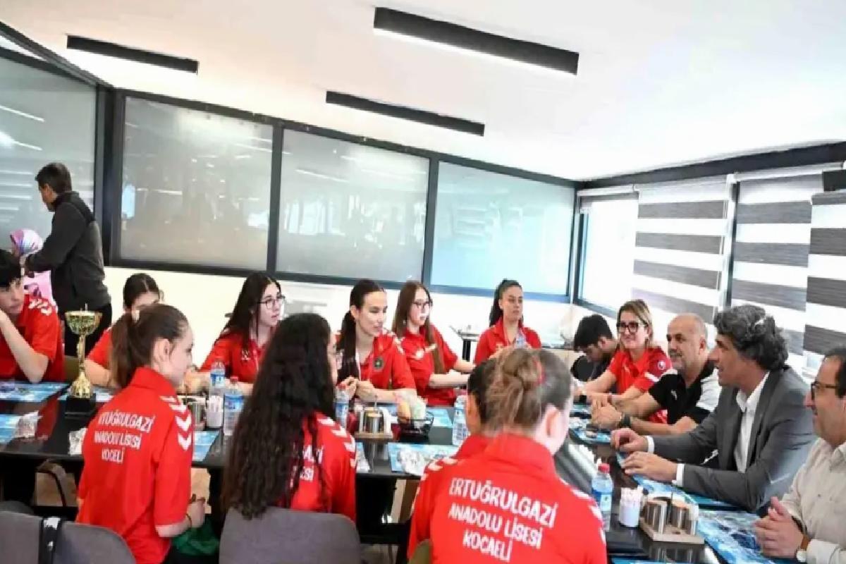 Kartepe Ertuğrulgazi Anadolu Lisesi Türkiye Korfbol Şampiyonu