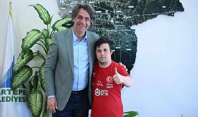 Kartepeli Sporcu Doğukan Başkan Kocaman’ı Ziyaret Etti