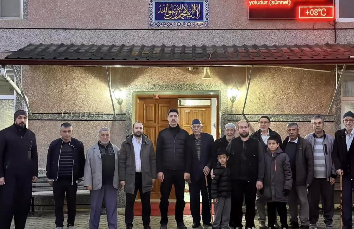 Kaymakam Kahraman’dan Köyde Sabah Namazı Buluşması