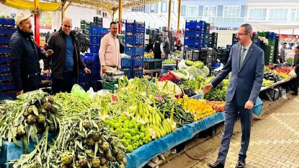 Kaymakam Özderin, Havran Pazarını Ziyaret Etti