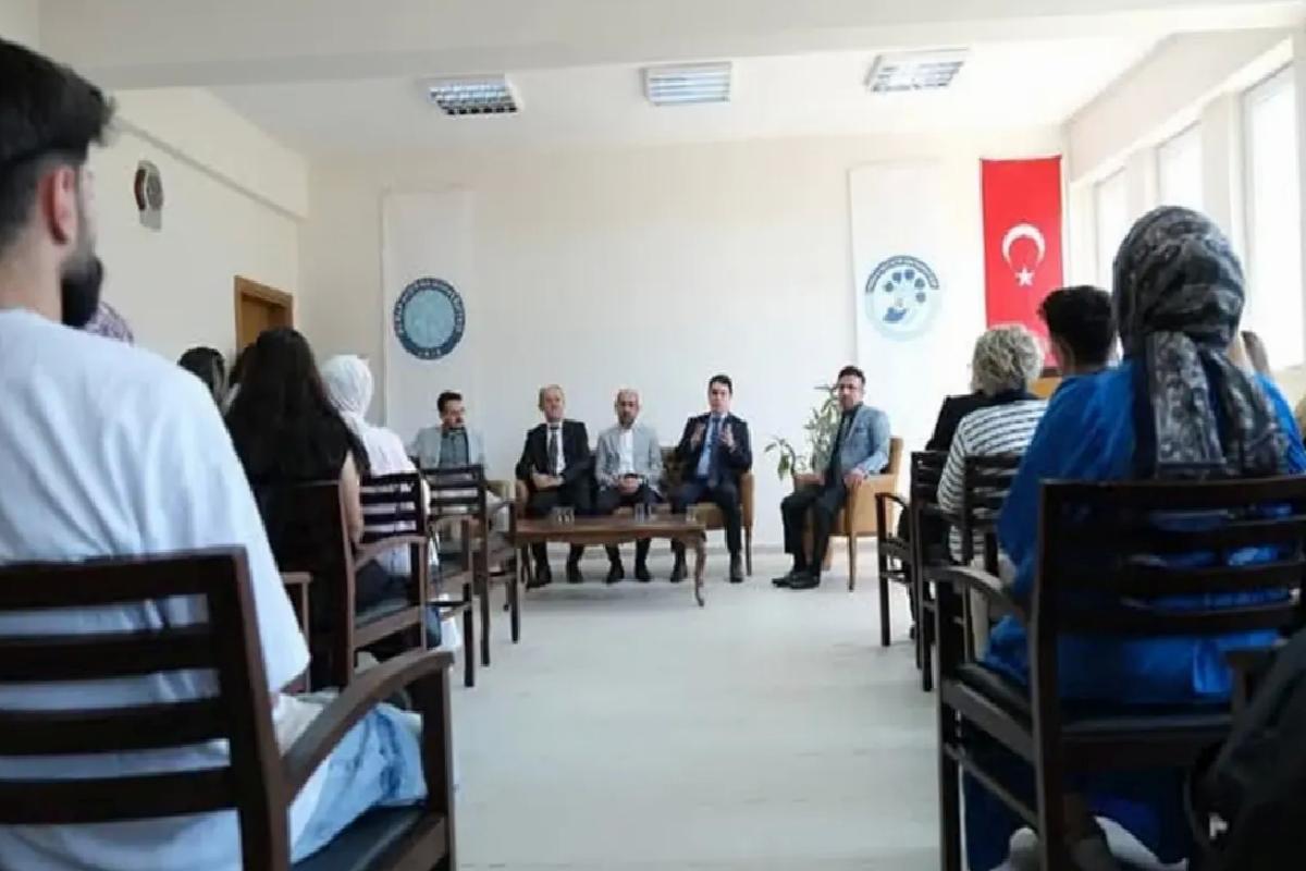 Kaymakam Tuna’dan Öğrencilere Destek
