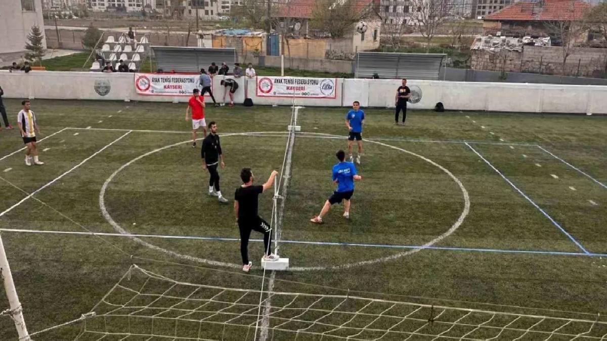 Kayseri’de Ayak Tenisi Turnuvası Tamamlandı