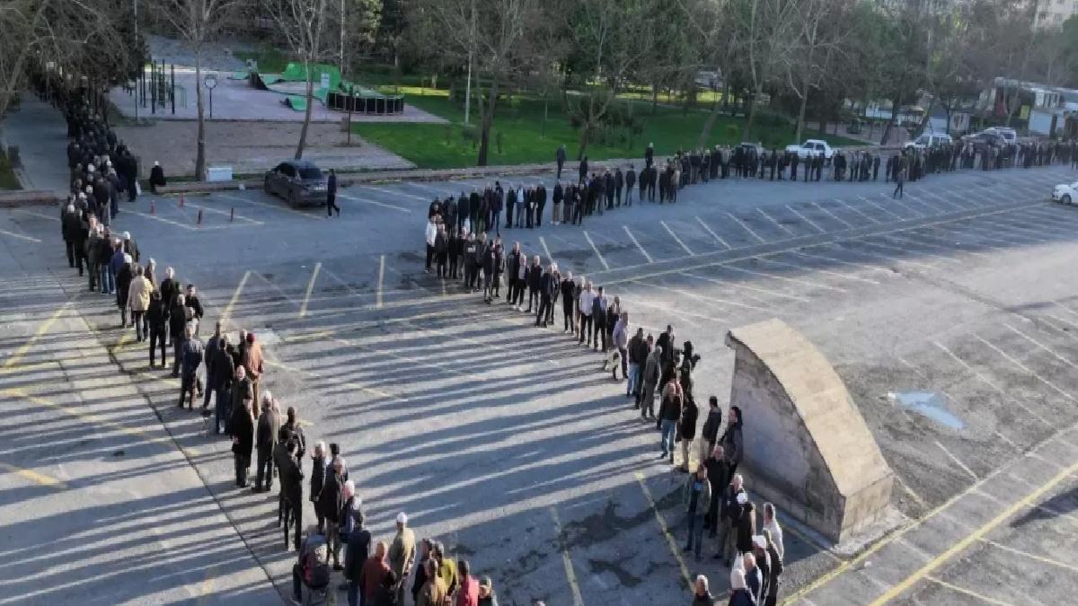 Kayseri’de Fideler İçin Uzun Kuyruklar