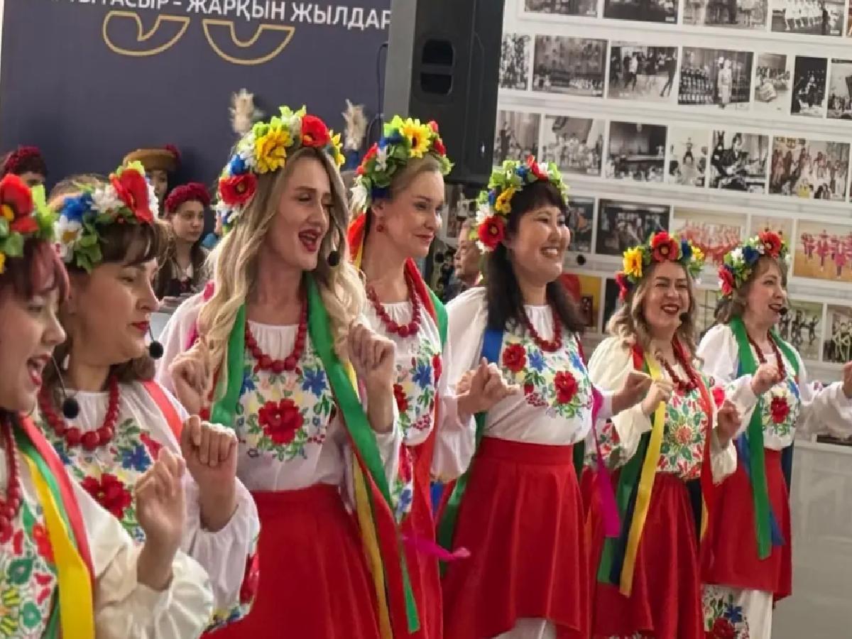 Kazakistan’da Halk Birliği Günü Kutlandı