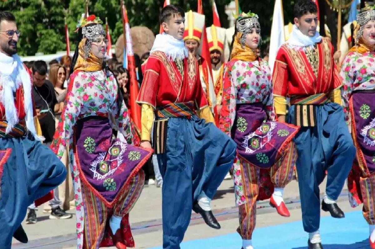 Kırıkkale ve Çorum’da 19 Mayıs Coşkuyla Kutlandı