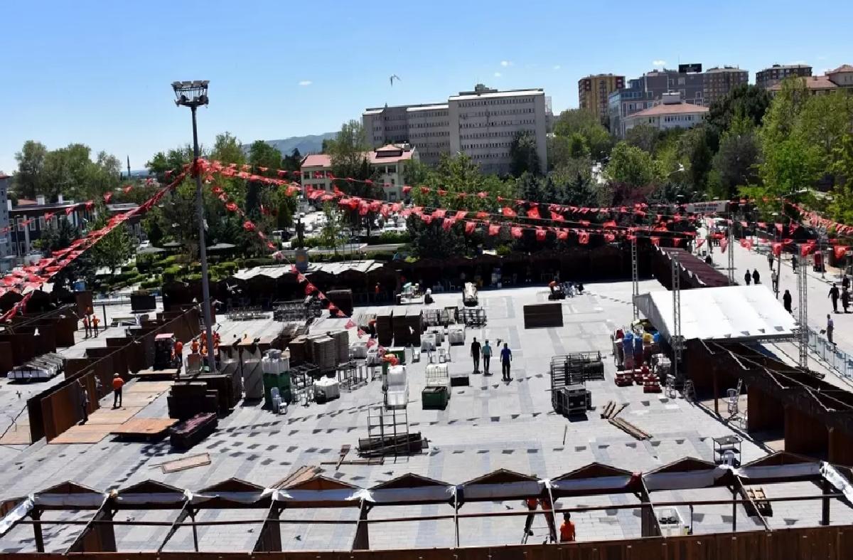 Kırıkkale’de İşyurtları Fuarı