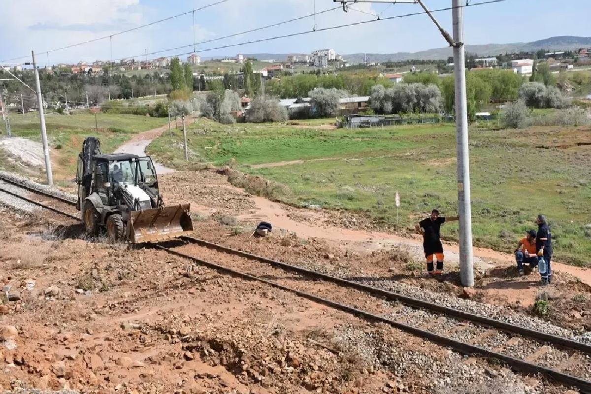 Kırıkkale’de Sel Felaketi: Evler Su Bastı