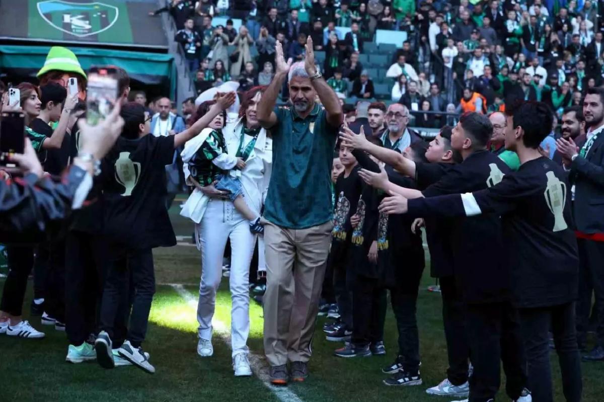 Kocaelispor’da Teknik Direktör Ayrılığı