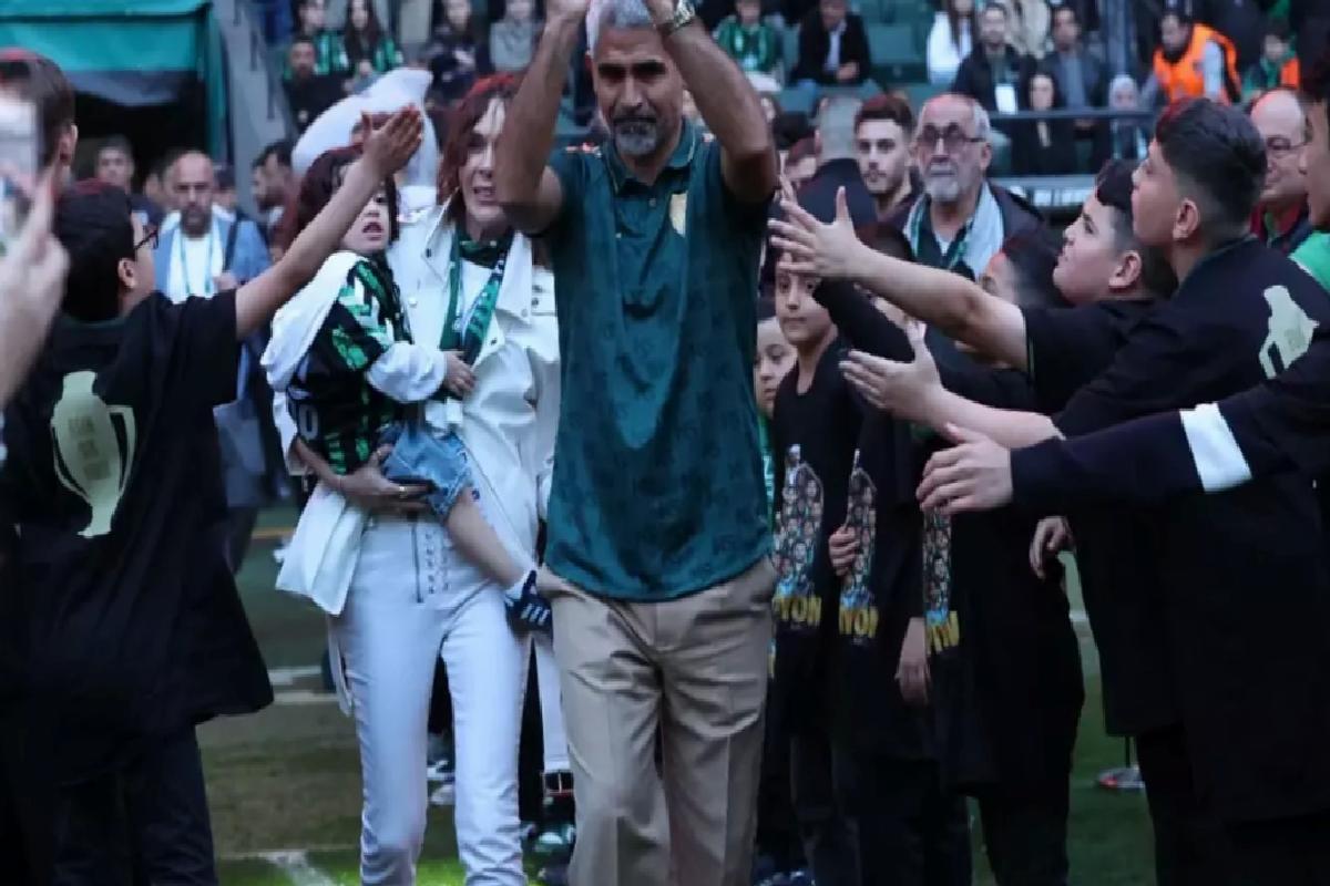 Kocaelispor’dan ayrılan İsmet Taşdemir memleketinin takımını çalıştıracak