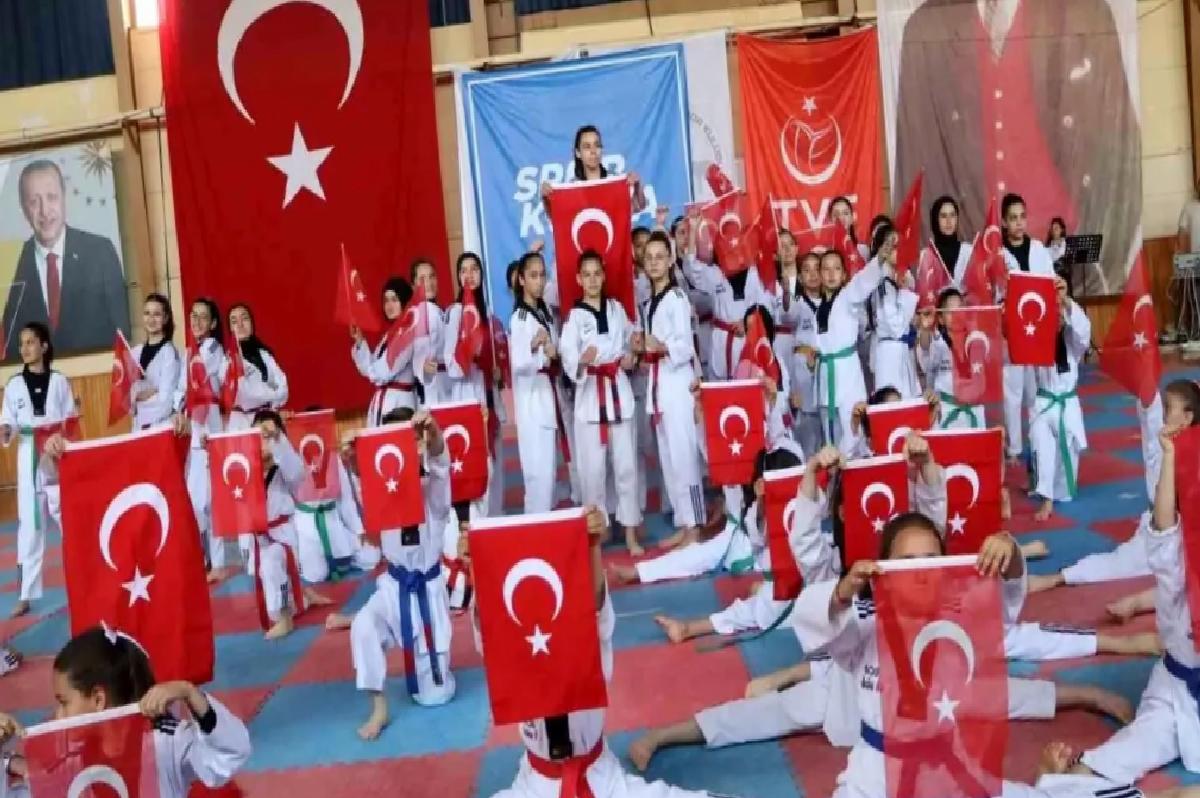 Konya’nın ilçelerinde 19 Mayıs coşkusu