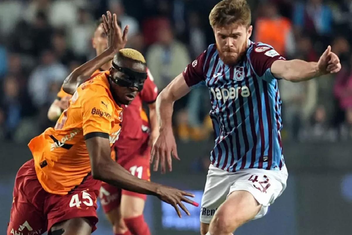 Korkutan sakatlık! Yıldız isim sedyeyle oyundan çıktı