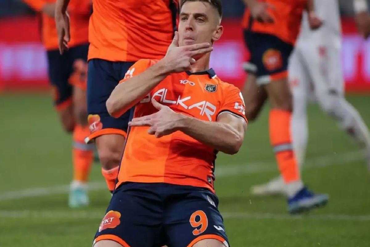 Kulüp tarihine geçen bonservis! Krzysztof Piatek Katar yolunda
