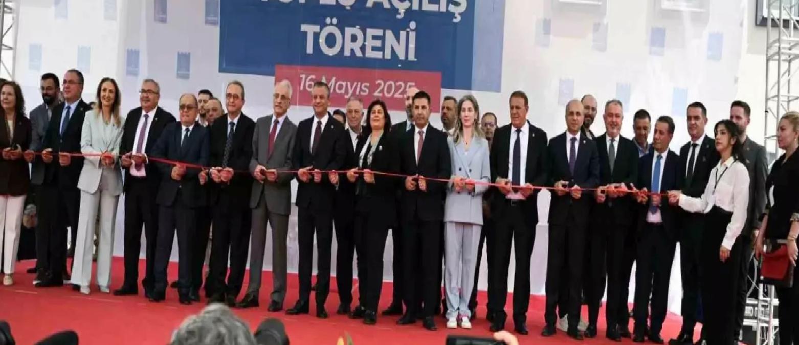 Kuşadası’nda CHP Lideri Özgür Özel’den Belediye Hizmetlerine Övgü