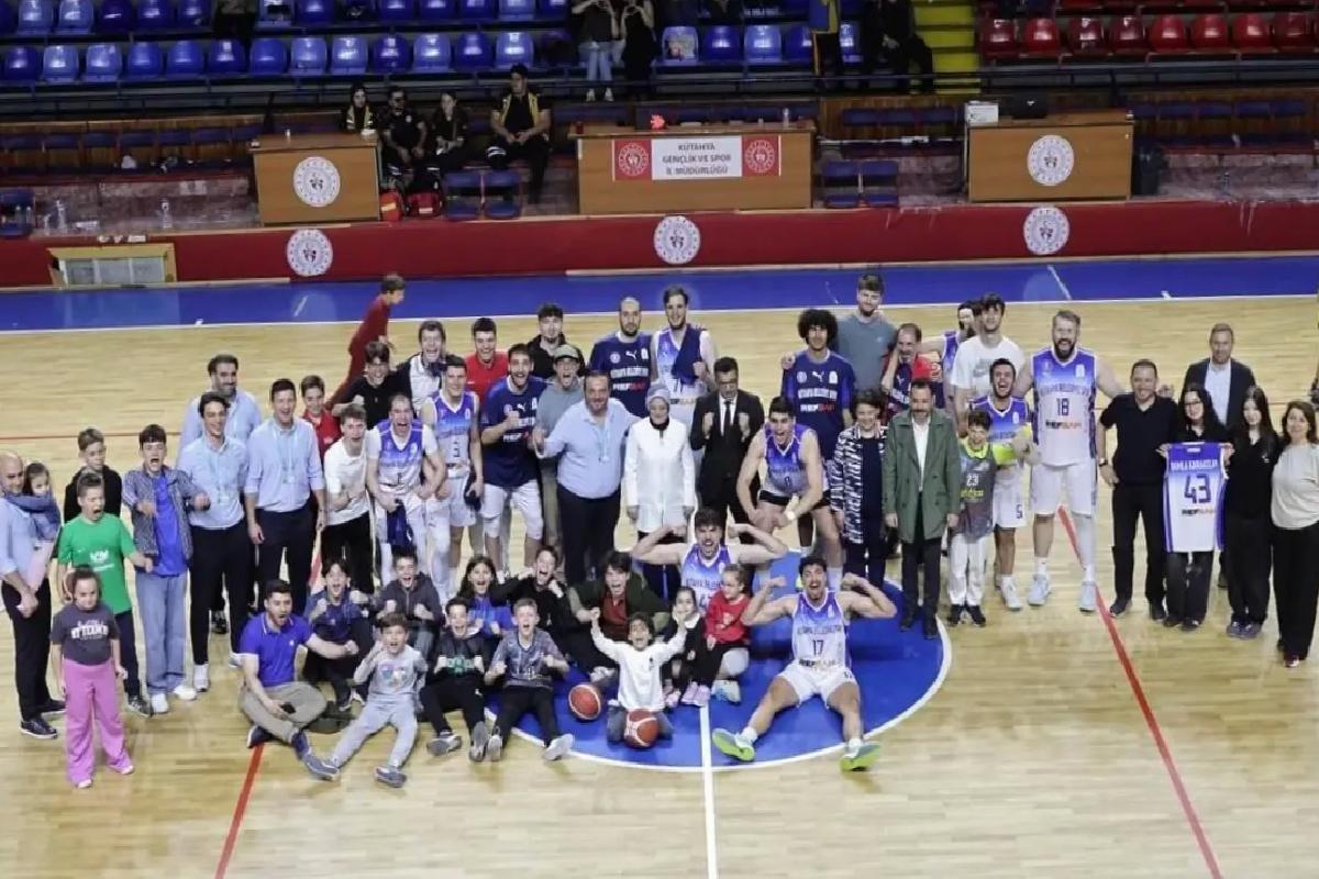 Kütahya Belediyespor, Play-Off Yolunda Önemli Galibiyet Aldı