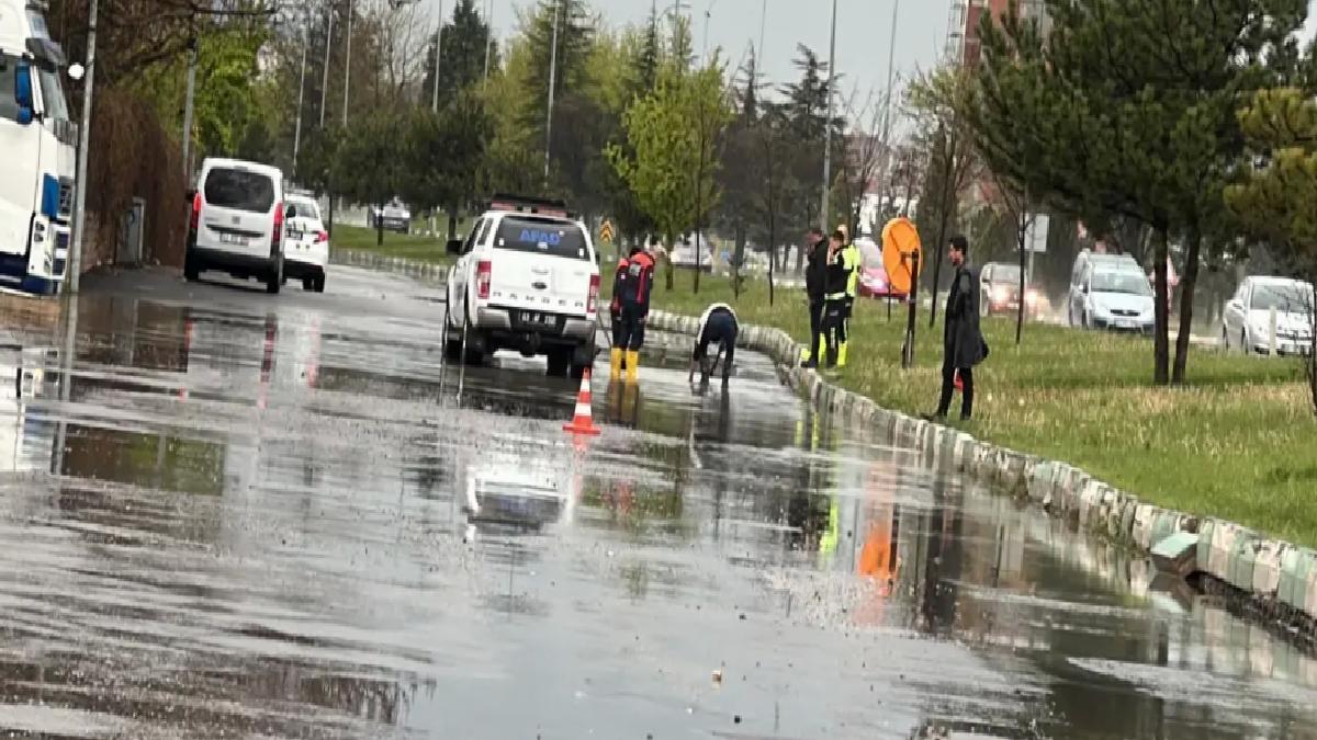 Kütahya’da Sağanak Yağış Hayatı Olumsuz Etkiledi