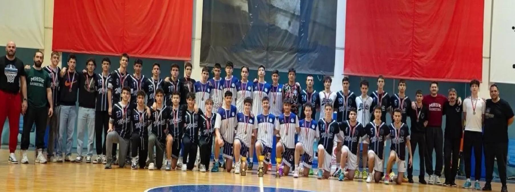 Magic Hands U18 Şampiyon oldu