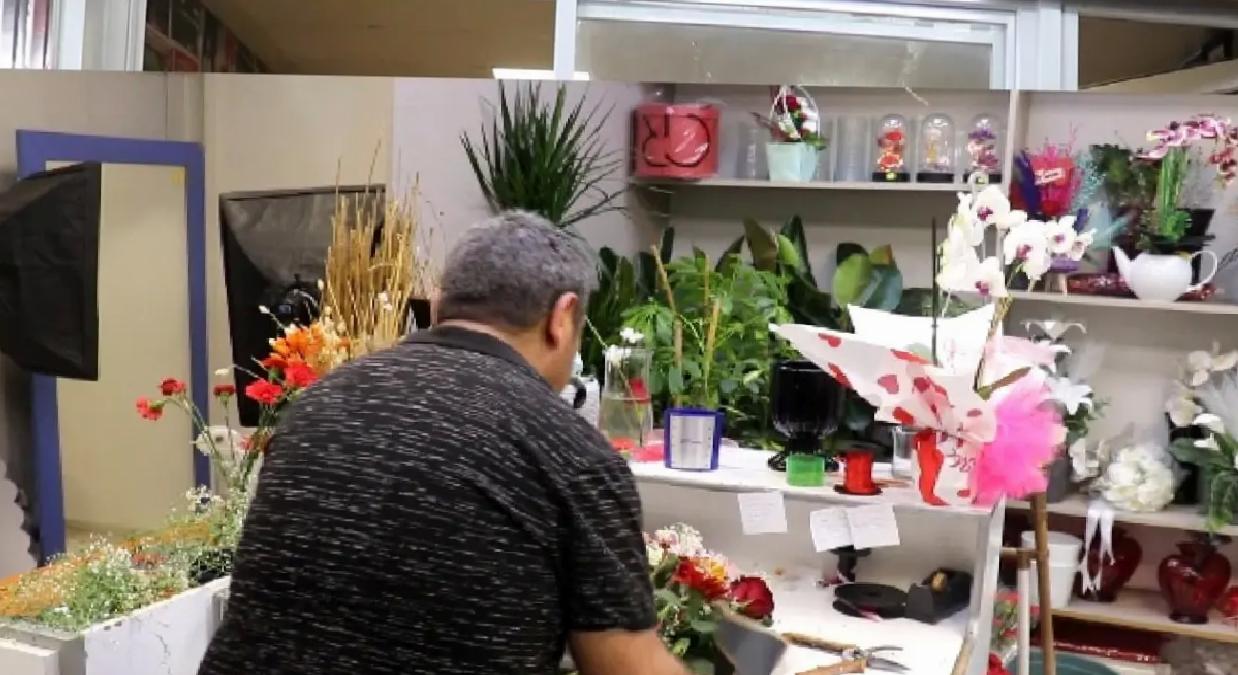 Malatya’da Anneler Günü Yoğunluğu: Çiçekçiler Karşılıyor