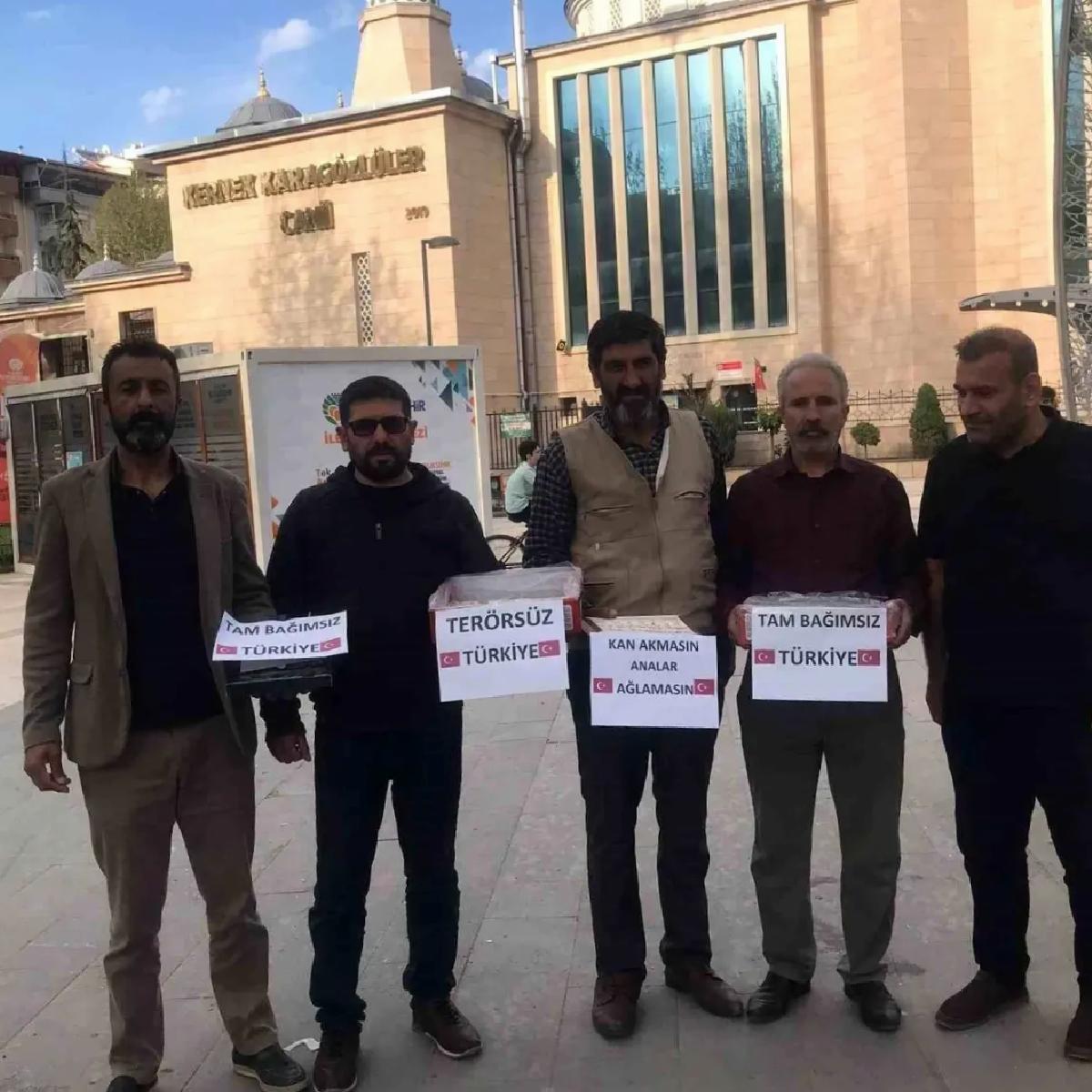 Malatya’da PKK’nın fesih kararına destek