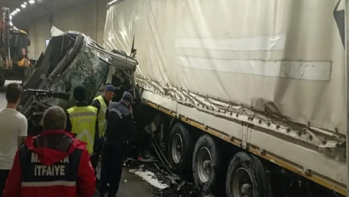 Malatya’da TIR Kazası: Sürücü Ağır Yaralı