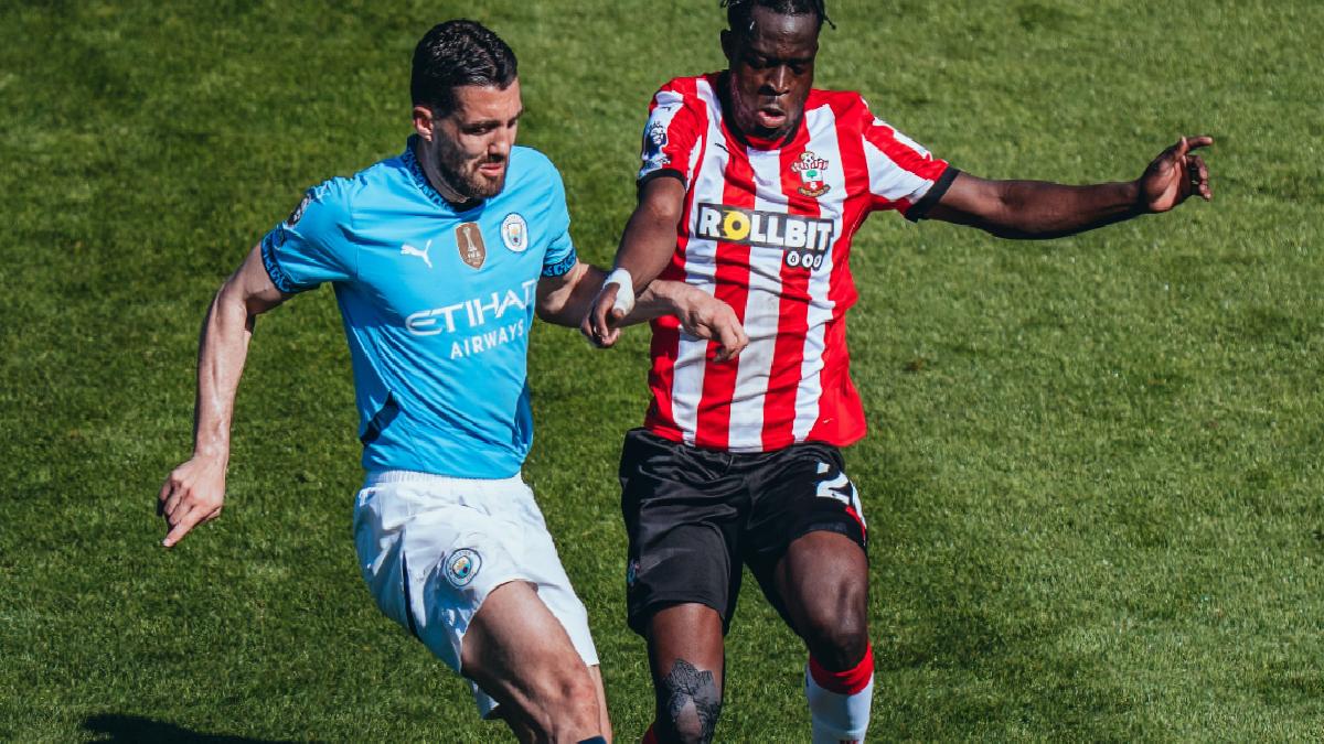 Manchester City, Southampton karşısında iki puan bıraktı