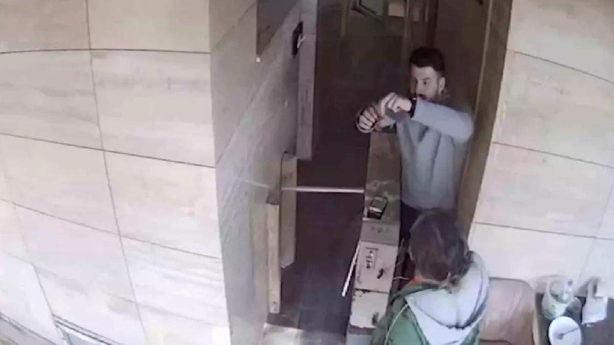 Manisa’da Altın Dolusu Kese Polis’e Teslim Edildi