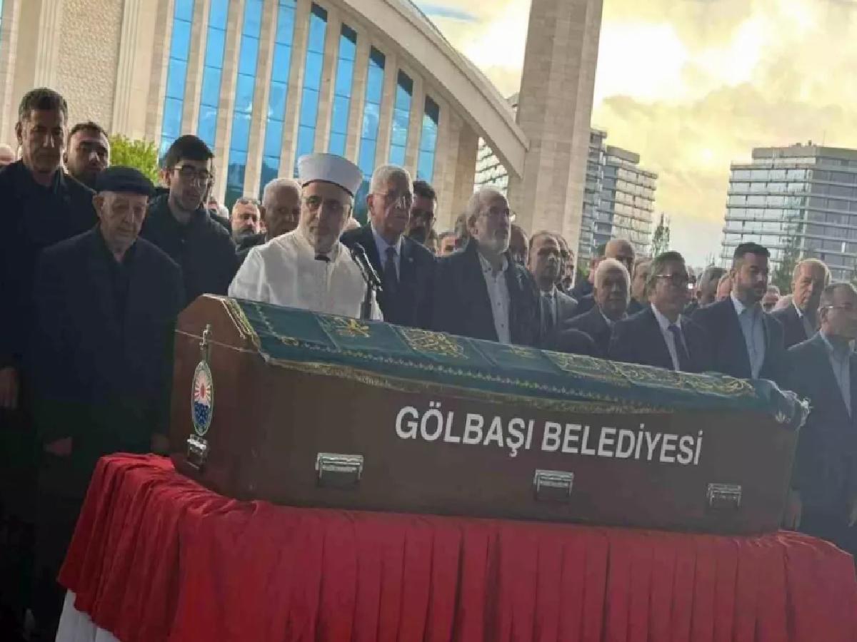 Mehmet Ekici Son Yolculuğuna Uğurlandı