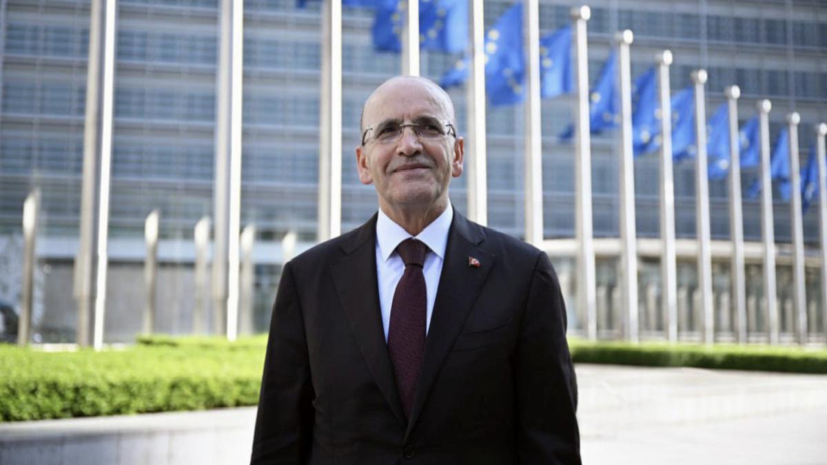 Mehmet Şimşek İngiltere’de yatırımcılarla buluşacak