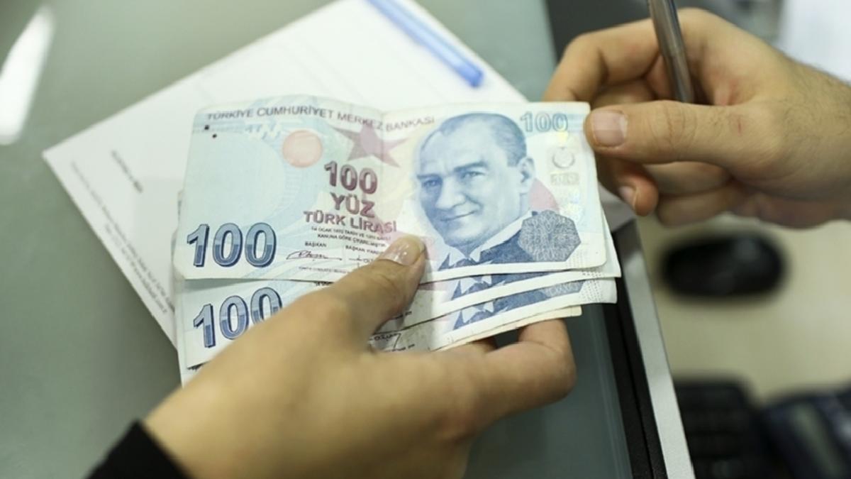 Memur ve emeklilerin 4 aylık zam farkı ve olası maaşlar