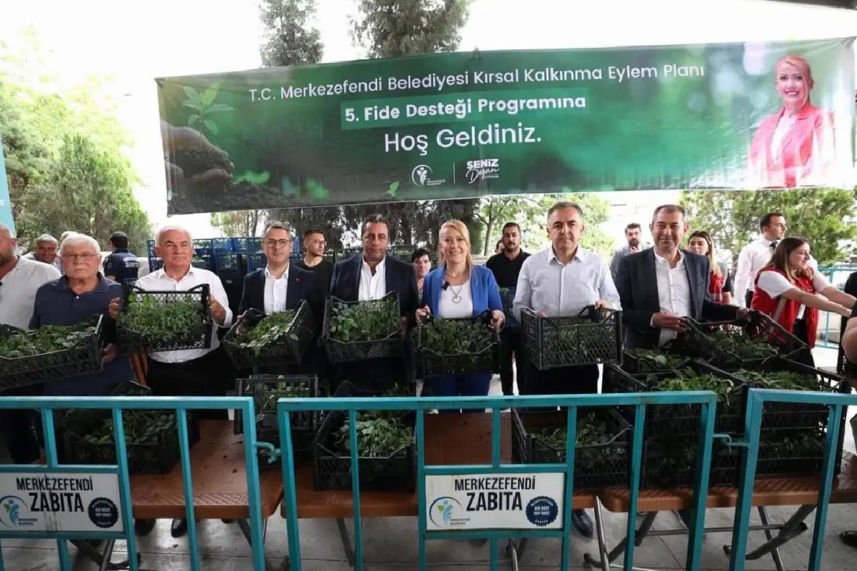 Merkezefendi Belediyesi’nden Çiftçilere Fide Desteği