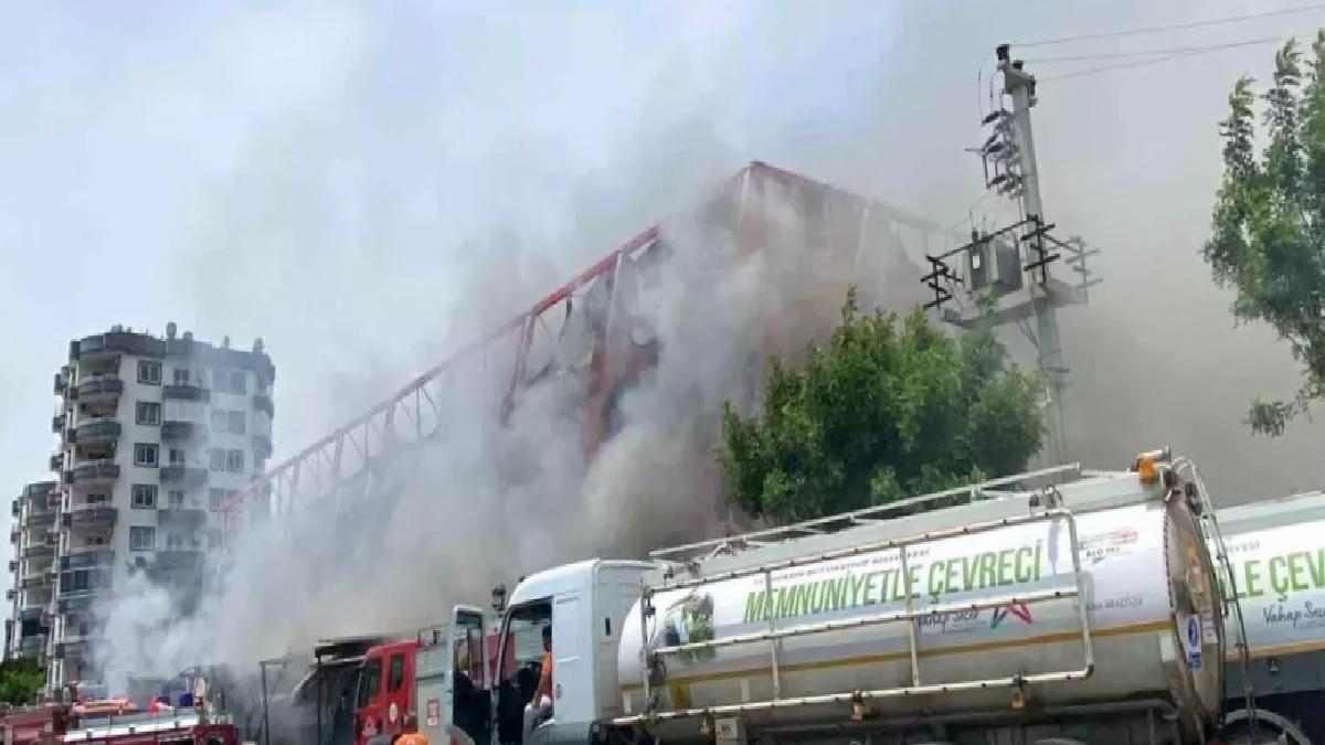 Mersin’de Fabrikada Yangın