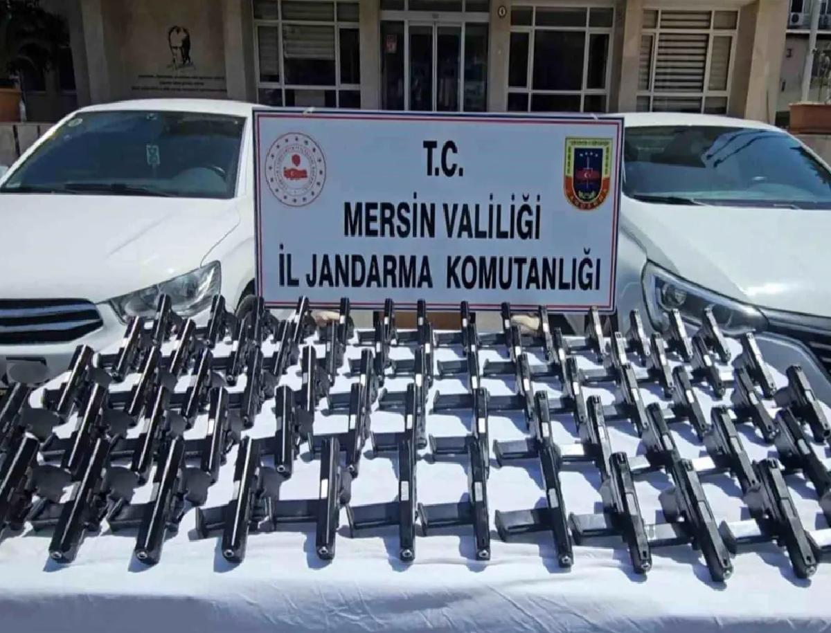 Mersin’de Silah Kaçakçılarına Darbe!