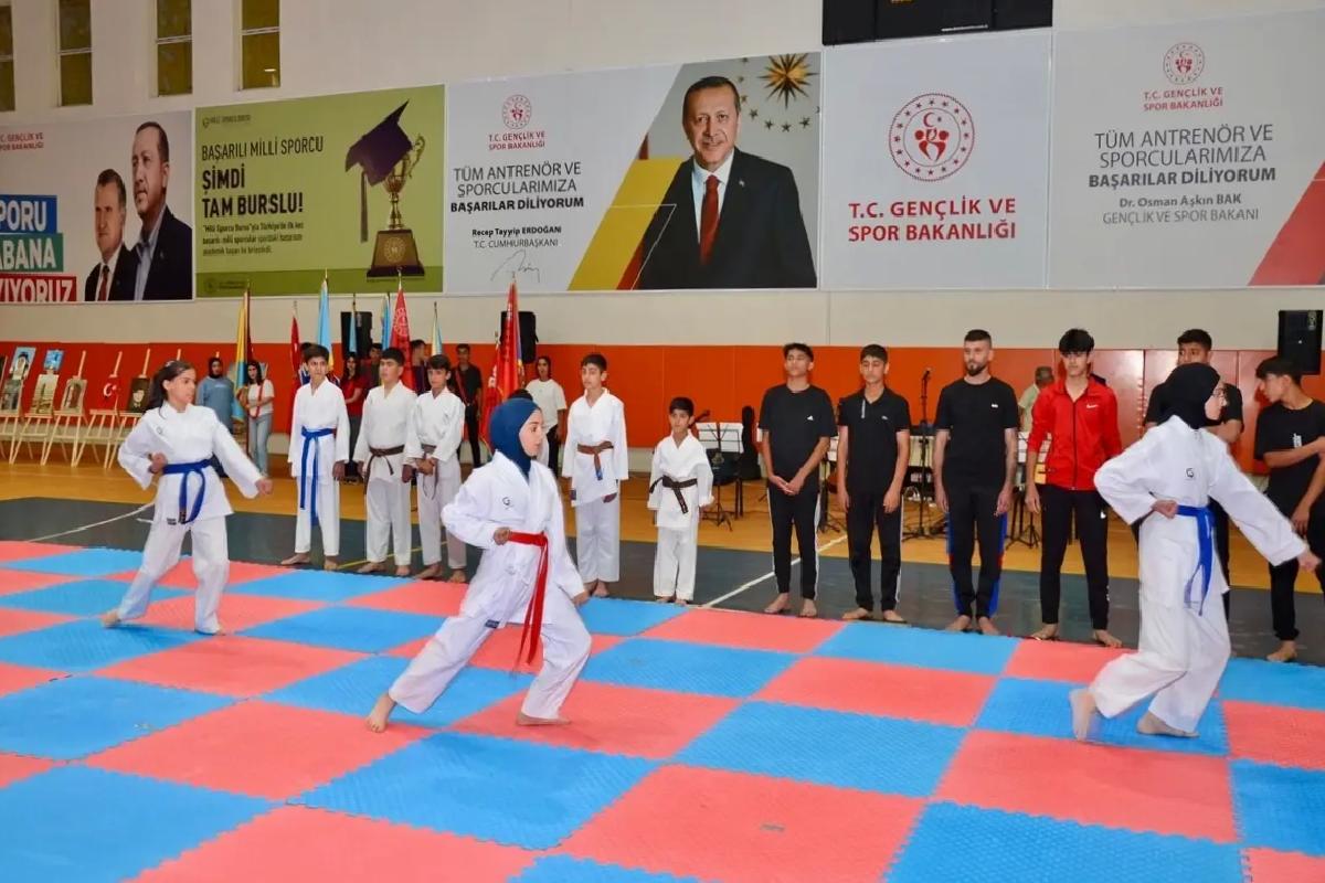 Midyat’ta 19 Mayıs Törenleri Coşkuyla Kutlandı