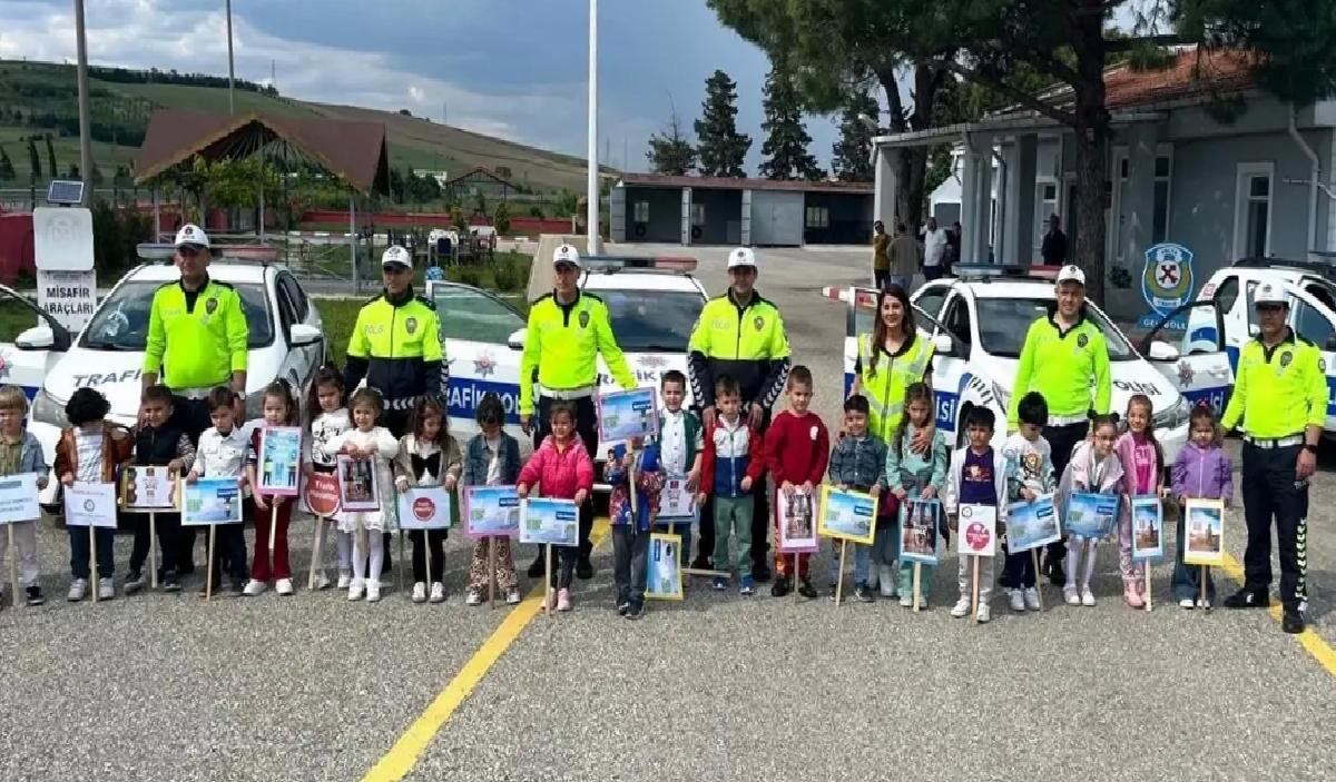 Miniklerden Trafik Haftası Ziyareti