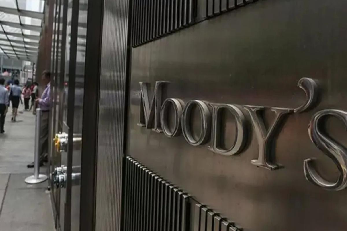 Moody’s, ABD’nin kredi notunu düşürdü