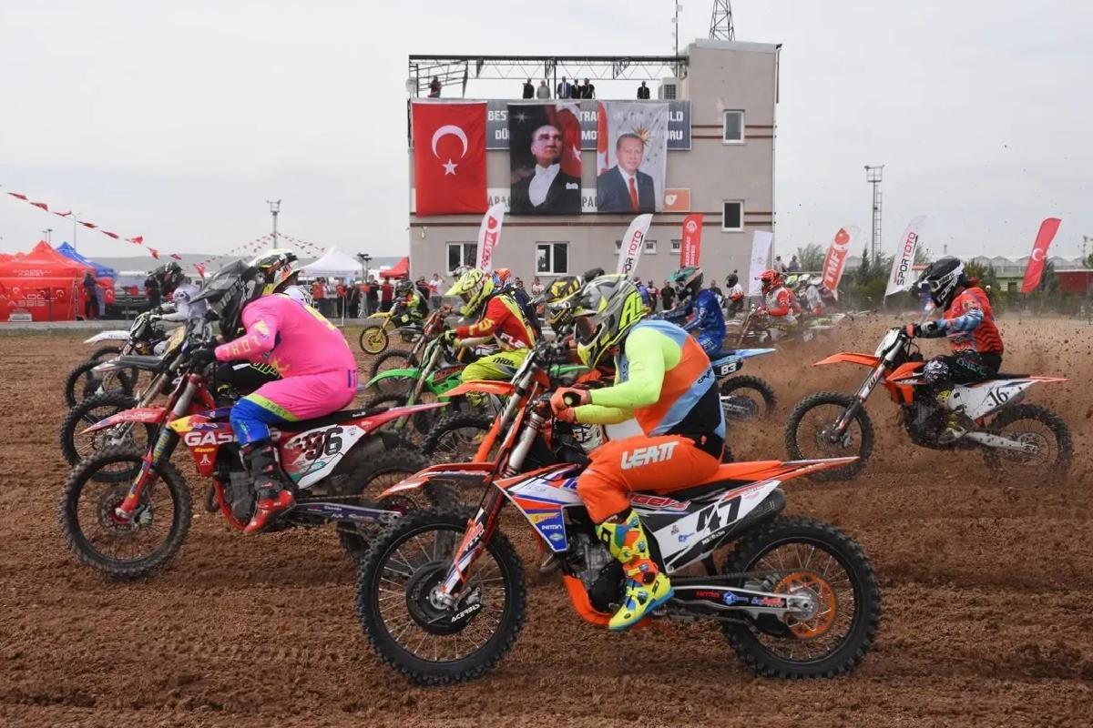 Motokros Şampiyonası Afyon’da Başladı