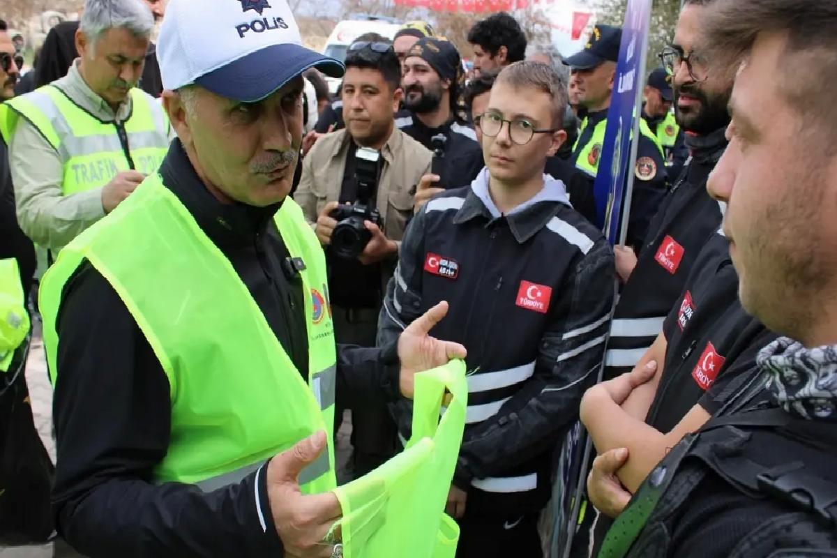 Motosiklet Sürücülerine Güvenli Sürüş Eğitimi
