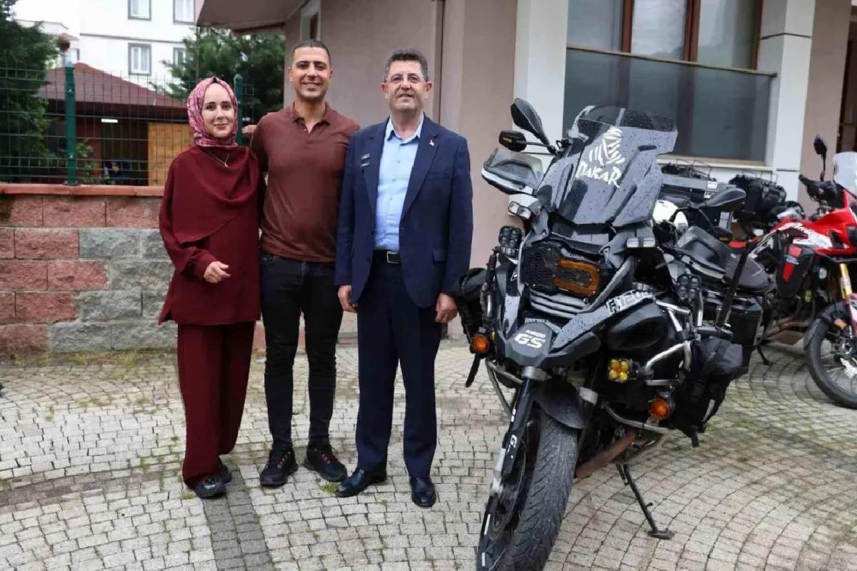 Motosikletle Umreye Giden Çift 25 Gün Sonra Dönüş Yaptı