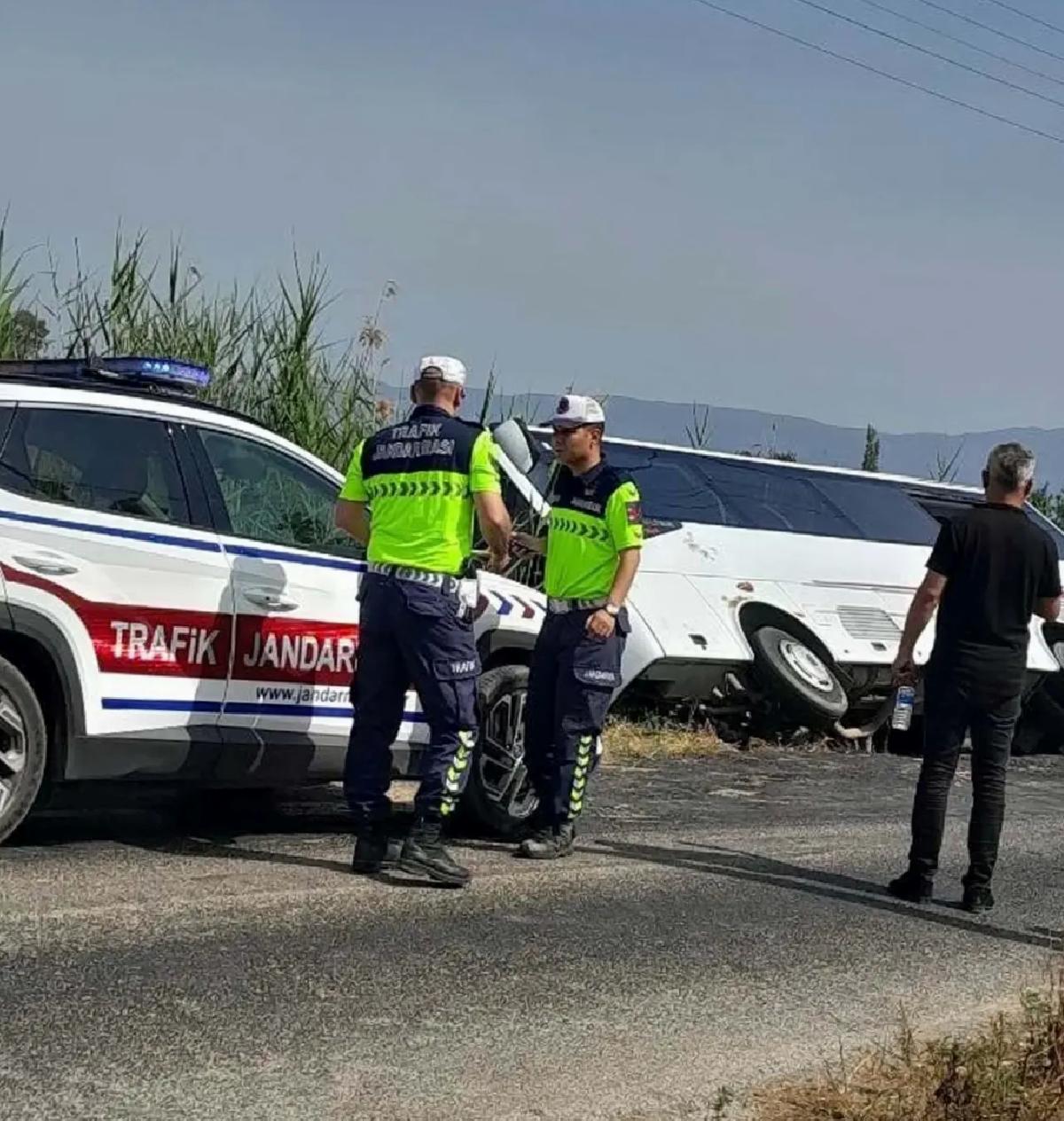 Muğla’da Midibüs Devrildi: 1 Yaralı