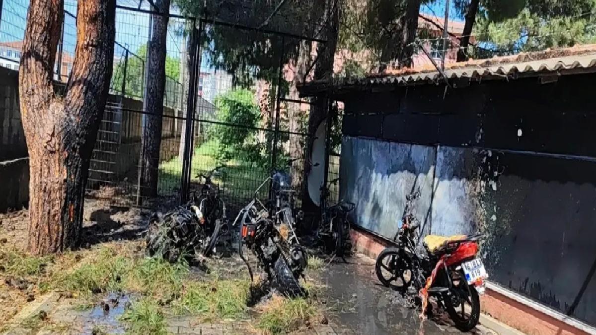 Mustafakemalpaşa’da Motosiklet Yangını