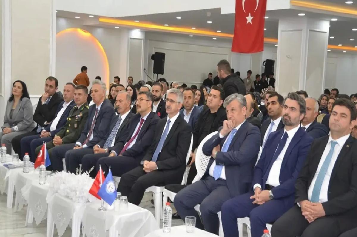 Nazif Yılmaz Yüksekova’da Özel Gereksinimli Öğrencilerle Buluştu
