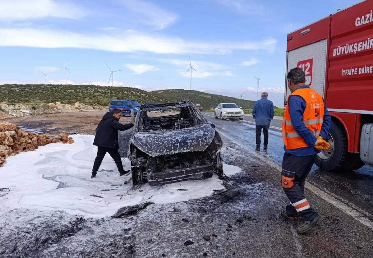 Nurdağı’nda Otomobil Yangını