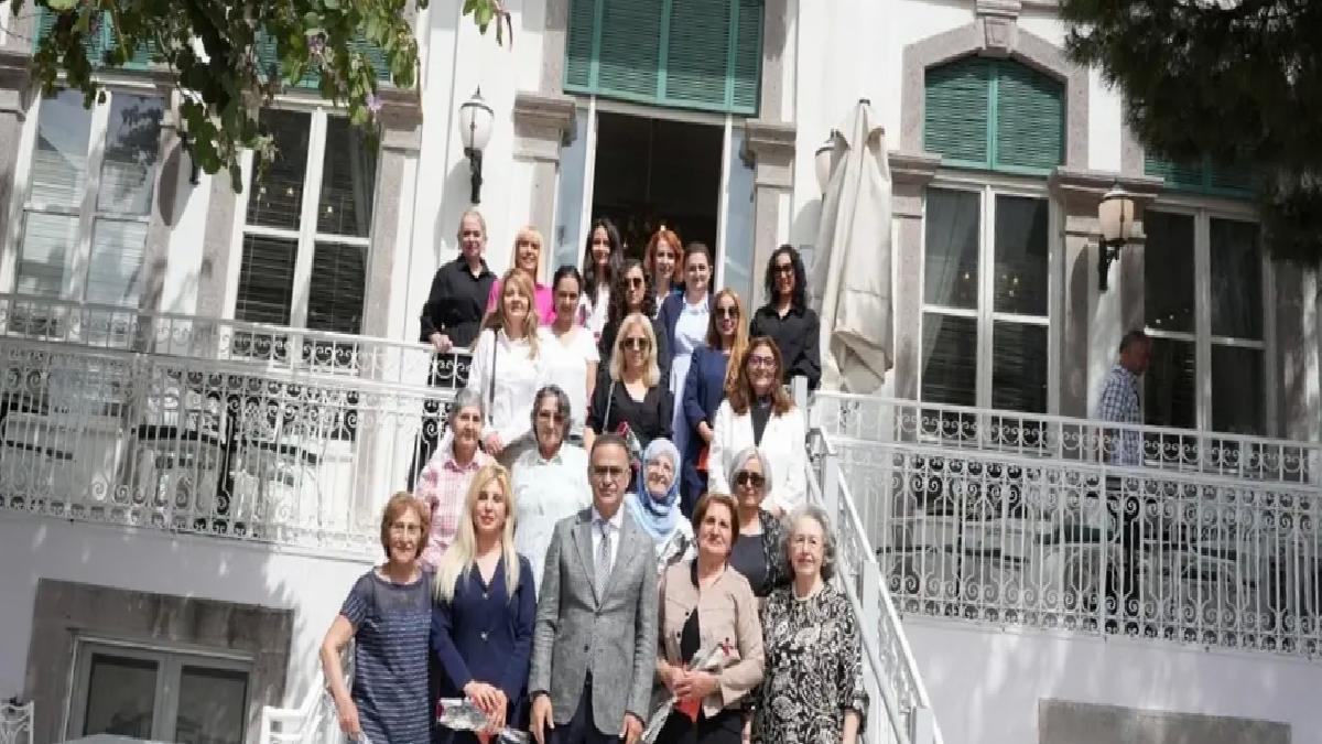 Öğretmen Annelerin Kahvaltı Buluşması