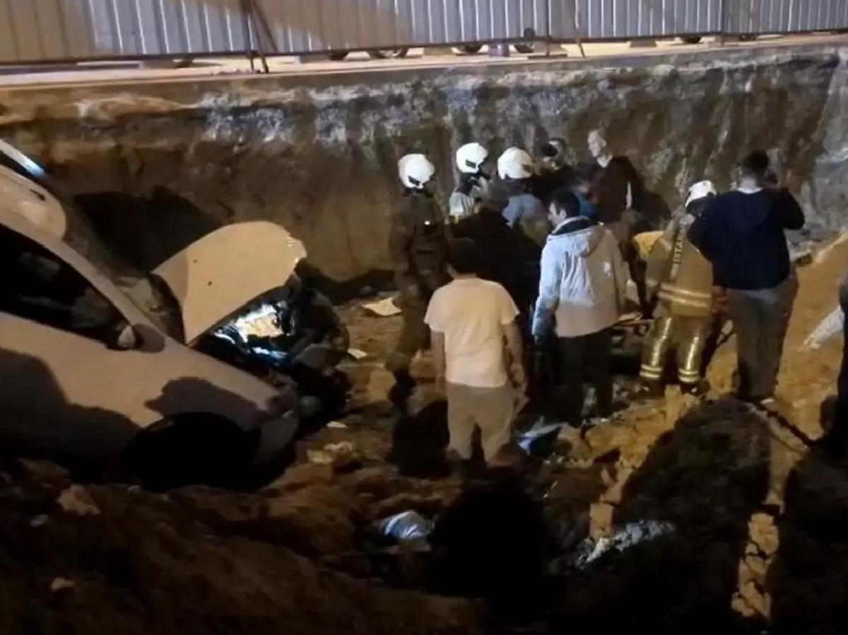 Otomobil Bekçiye Çarptı, Şantiyeye Uçtu