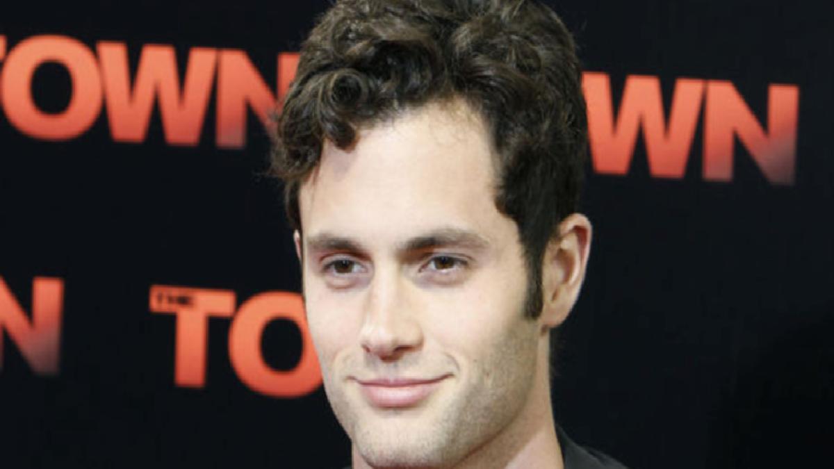 Oyuncu Penn Badgley herkesi şaşırttı: Başucumda Kur’an-ı Kerim var