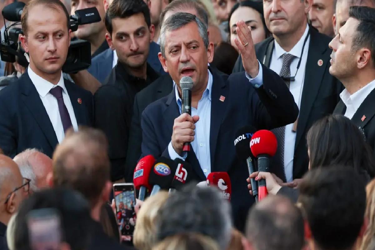 Özgür Özel, Saldırı Girişimine Tepki Gösterdi